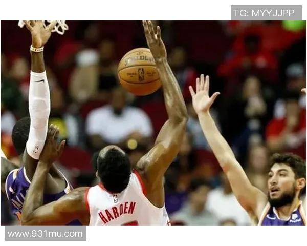 成都羽毛球队包夹战术解析与实战应用探讨