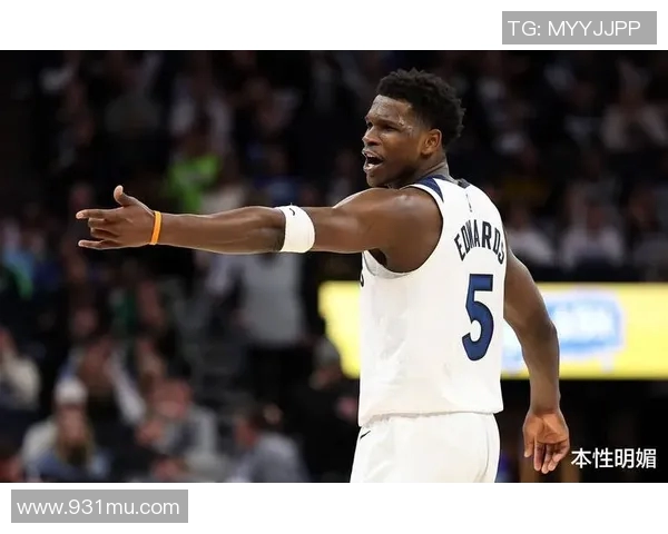 足球明星亲临NBA赛场观战球迷热情高涨的盛况揭秘 足球明星亲临NBA赛场观战球迷热情高涨的盛况揭秘