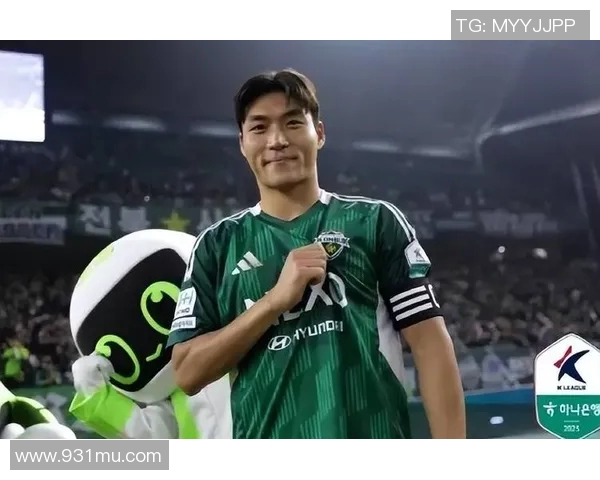 韩国足球明星佩戴眼罩的时尚潮流与健康理念探讨 韩国足球明星佩戴眼罩的时尚潮流与健康理念探讨